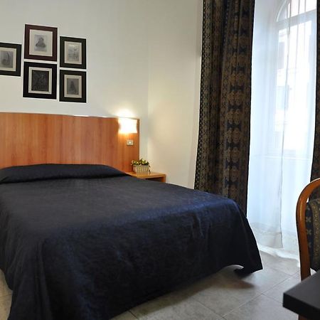 Hotel Fiorenza Roma Habitación foto